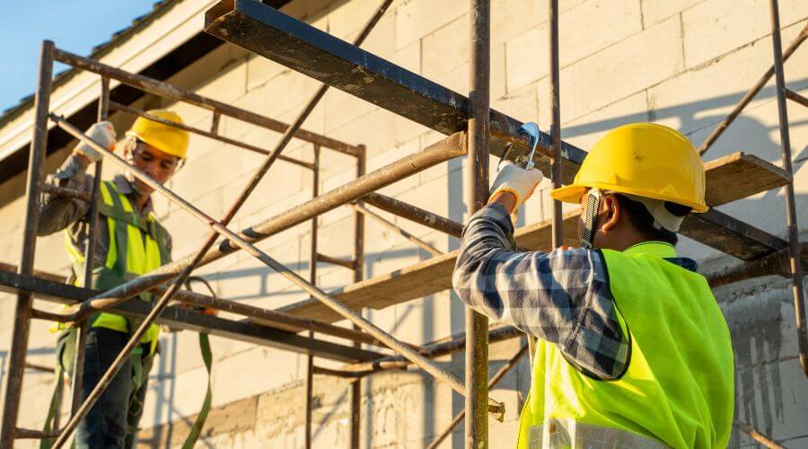 Professional fairlawn roofing services in Farmington, MI